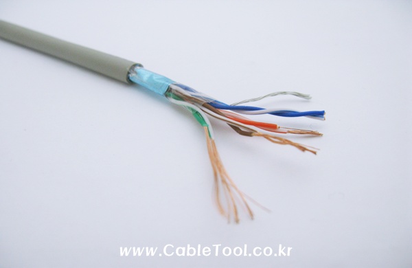 Cablewholesale 10X6-521SH / Cat5E, STP