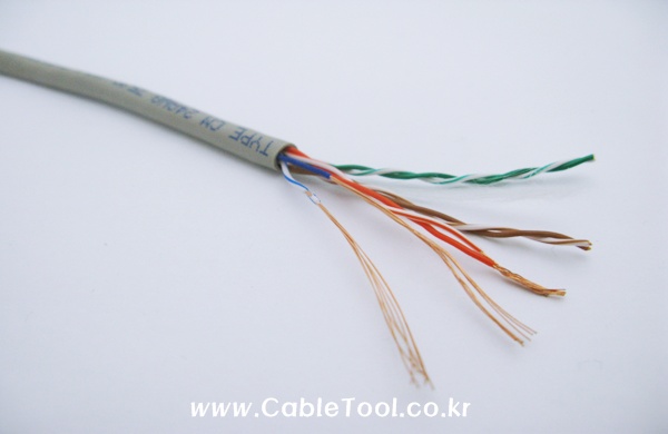 Cablewholesale 10X6-021SH / Cat5E, UTP